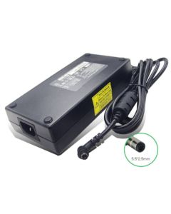 Laptop Charger Compatible With Toshiba Slim - 19V 9.5A - Size 5.5*2.5mm